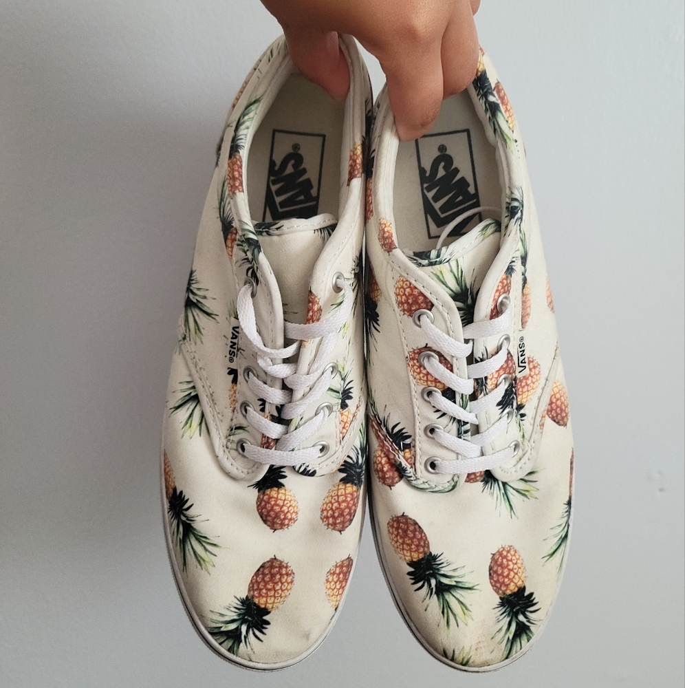 Vans Sneakers: pineapple print